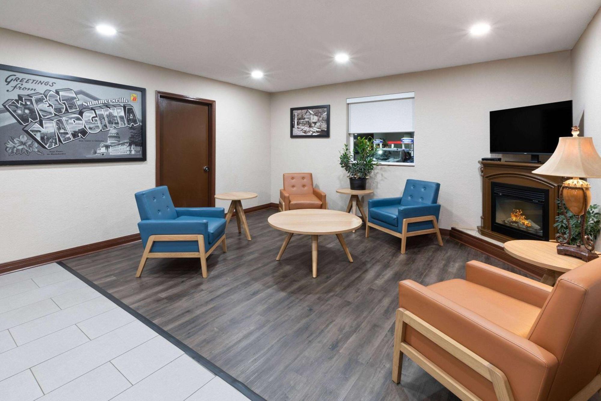 Super 8 By Wyndham Summersville - New River National Park Екстериор снимка