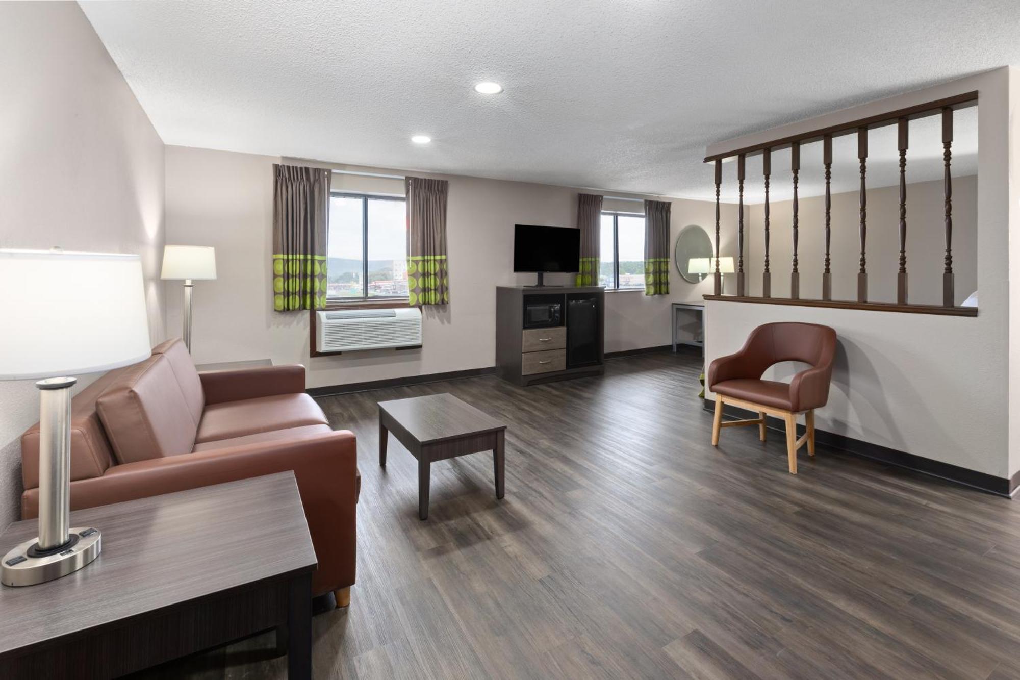 Super 8 By Wyndham Summersville - New River National Park Екстериор снимка