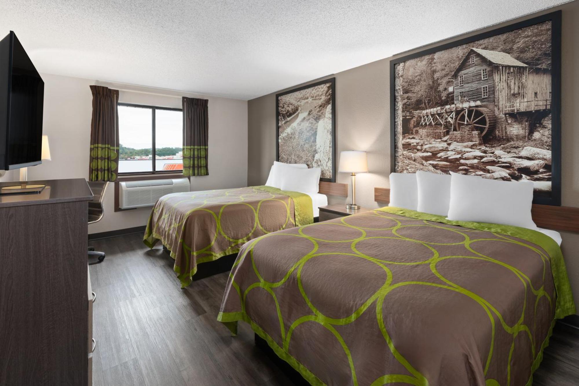 Super 8 By Wyndham Summersville - New River National Park Екстериор снимка
