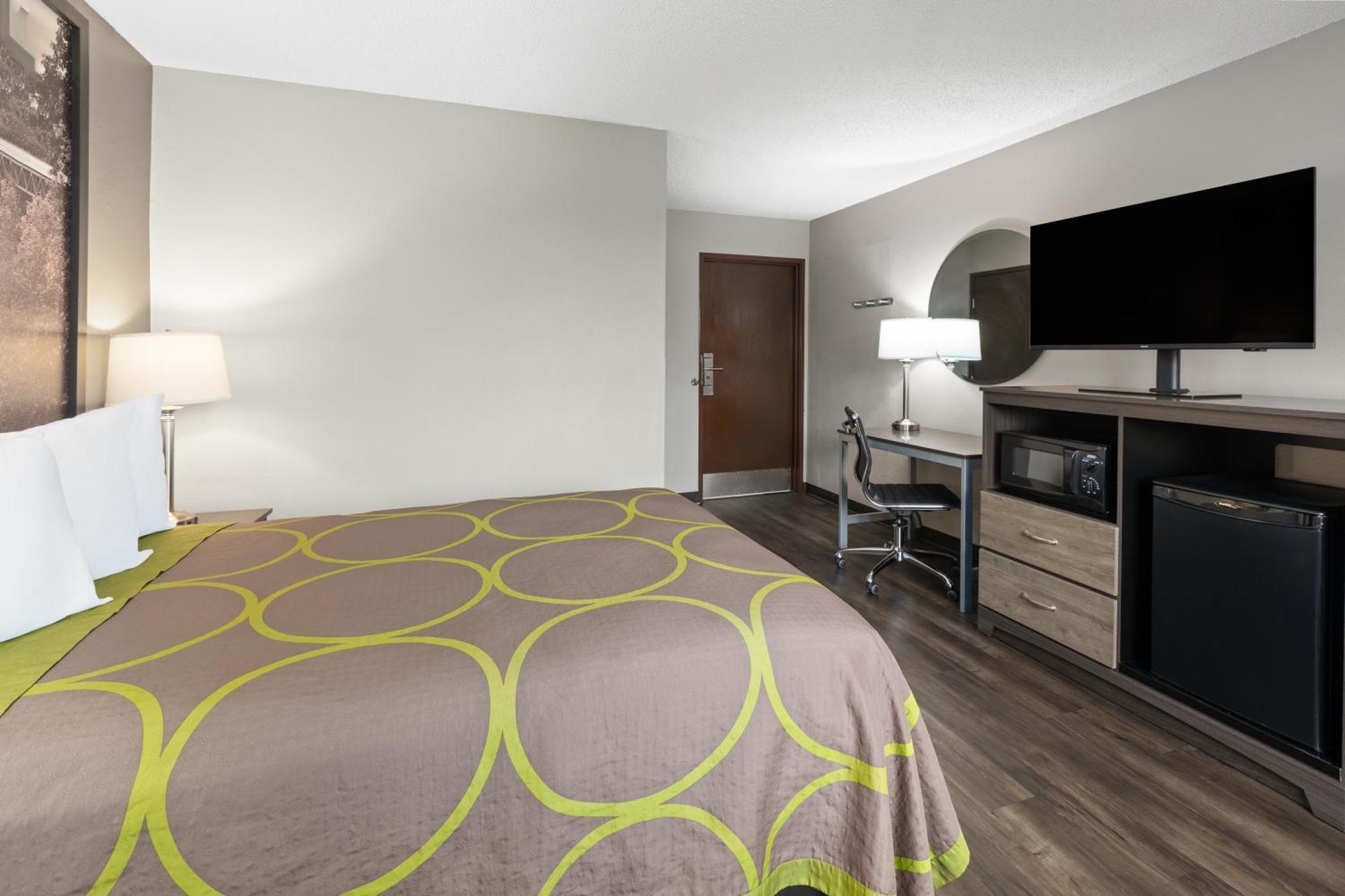 Super 8 By Wyndham Summersville - New River National Park Екстериор снимка