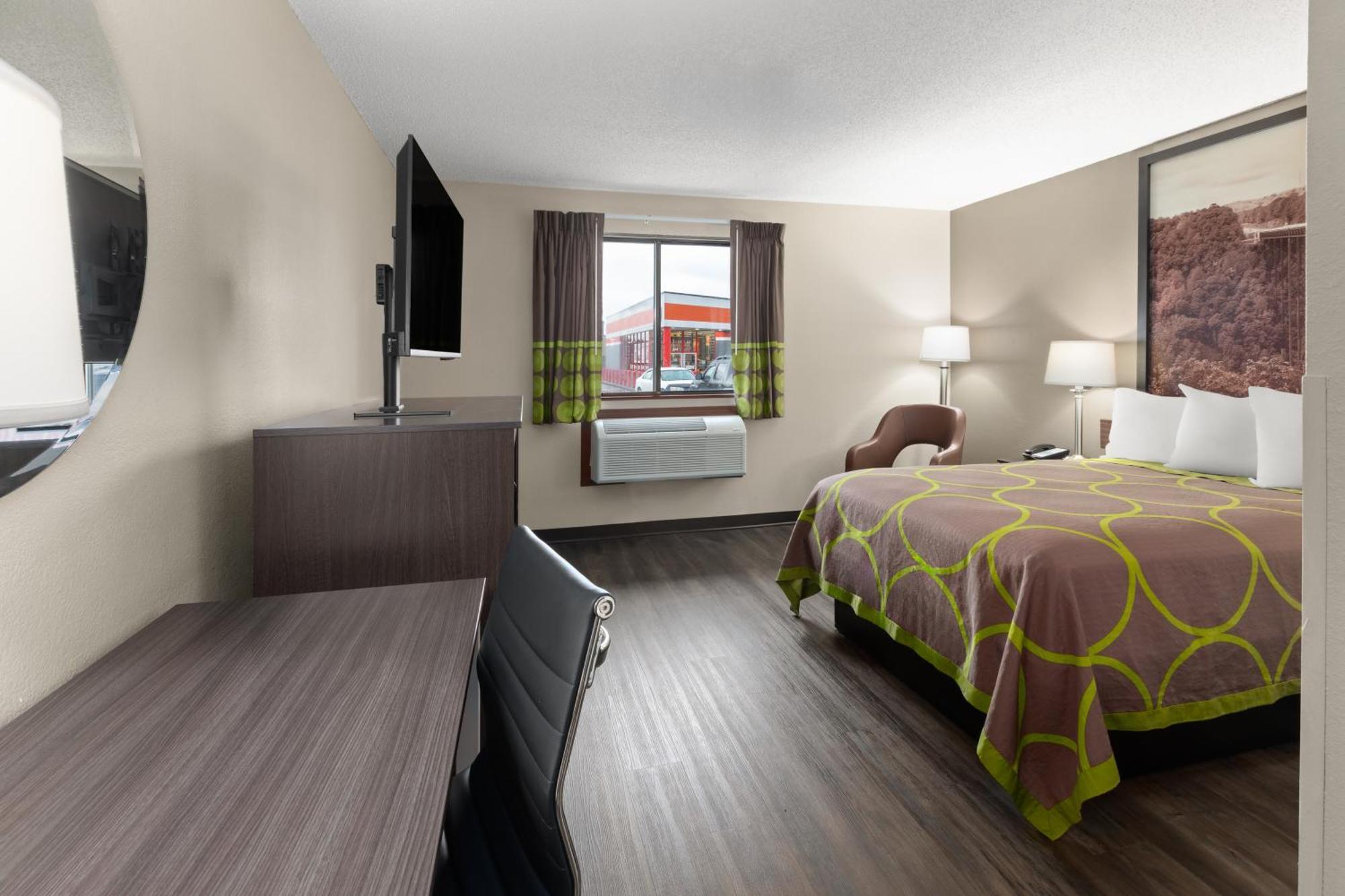 Super 8 By Wyndham Summersville - New River National Park Екстериор снимка