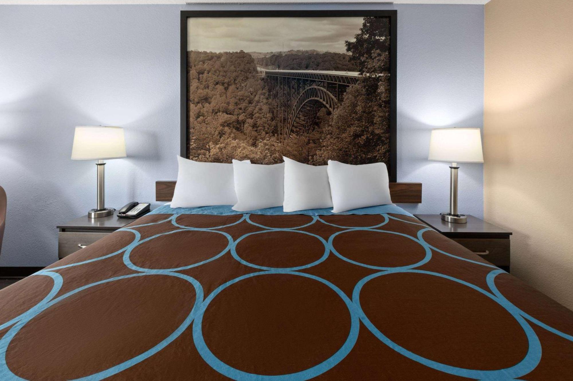 Super 8 By Wyndham Summersville - New River National Park Екстериор снимка